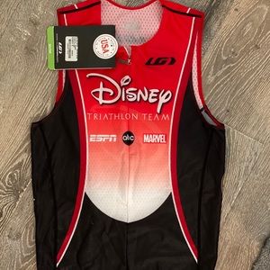 6 Official Disney Triathlon Team cycling jerseys